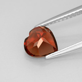 Granada almandina vermelho natural 1,32ct, formato de coração, VS