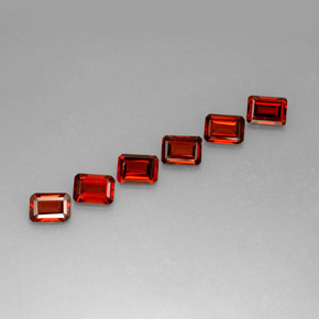 Pedras preciosas de Granada Almandina Vermelho natural de  ct, Corte Esmeralda, VVS-VS