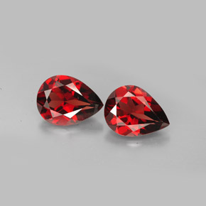 Pedras preciosas de granada almandina vermelho natural de  ct, formato de pêra, VVS-VS