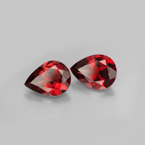 Pedras preciosas de granada almandina vermelho natural de  ct, formato de pêra, VVS-VS