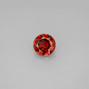 Granada Almandina Vermelho Natural 0.93ct, Corte Redondo, VVS-VS