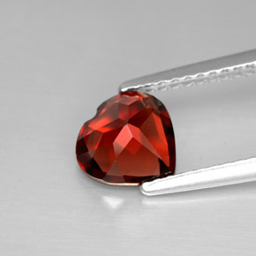 Granada Almandina Vermelho escuro Natural 1.42ct, Formato de coração, VVS
