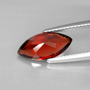 Granada Almandina Vermelho escuro Natural 2.98ct, Marquesa, VVS-VS