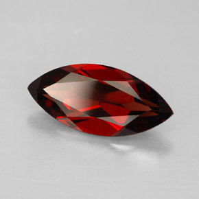 Granada Almandina Vermelho escuro Natural 3.31ct, Marquesa, VVS-VS