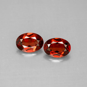 Pedras preciosas de granada almandina vermelho natural de  ct, corte oval, VVS-VS