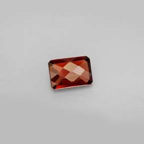 Granada almandina vermelho natural 1,03ct, corte esmeralda, VS