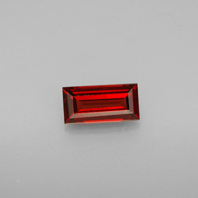 Granada Almandina Vermelho escuro Natural 1.07ct, baguete, VS