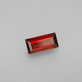 Granada Almandina Vermelho escuro Natural 1.07ct, baguete, VS