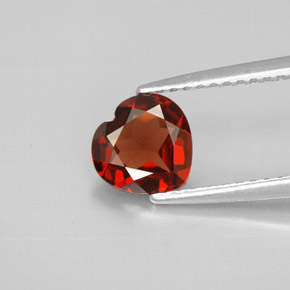Granada Almandina Vermelho escuro Natural 1.03ct, Formato de coração, VS