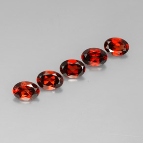 Pedras preciosas de granada almandina laranja natural de  ct, corte oval, VVS-VS