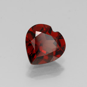 Granada almandina vermelho natural 1,37ct, formato de coração, VVS