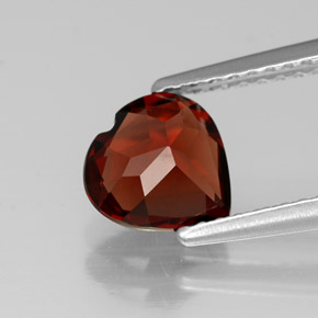 Granada almandina vermelho natural 1,37ct, formato de coração, VVS