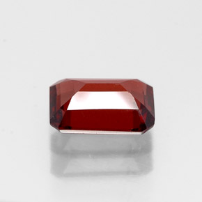 Granada almandina vermelho natural 1,28ct, corte esmeralda, VS