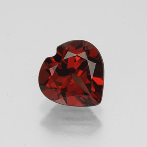 Granada almandina vermelho profundo natural 1,53ct, formato de coração, VVS