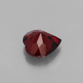 Granada almandina vermelho natural 1,32ct, formato de coração, VVS