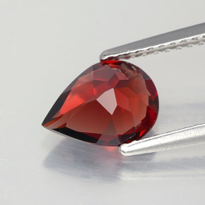 Granada Almandina Vermelho escuro Natural 1.59ct, Formato de pêra, VVS