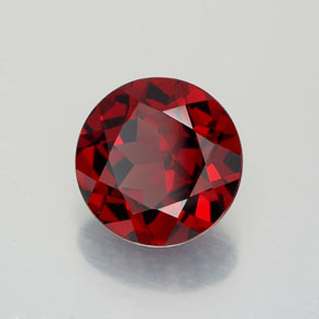 Granada Almandina Vermelho escuro Natural 2.16ct, Corte Redondo, VVS