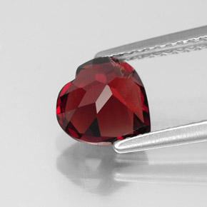 Granada almandina vermelho natural 1,59ct, formato de coração, VVS