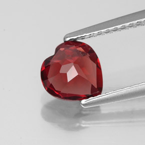 Granada almandina vermelho natural 1,24ct, formato de coração, VVS-VS