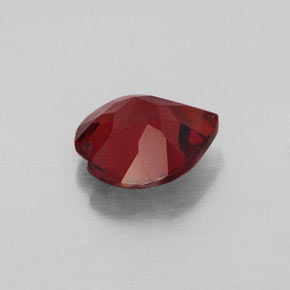 Granada almandina vermelho natural 1,35ct, formato de coração, VVS-VS