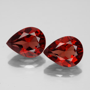Pedras preciosas de granada almandina vermelho natural de  ct, formato de pêra, VVS-VS