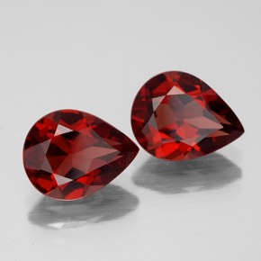 Pedras preciosas de granada almandina vermelho natural de  ct, formato de pêra, VVS-VS
