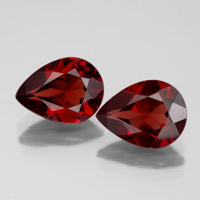 Pedras preciosas de granada almandina vermelho natural de  ct, formato de pêra, VVS-VS