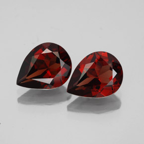 Pedras preciosas de granada almandina vermelho natural de  ct, formato de pêra, VVS-VS