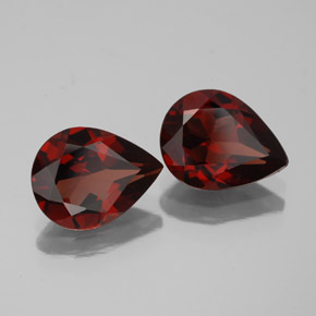 Pedras preciosas de granada almandina vermelho natural de  ct, formato de pêra, VVS-VS