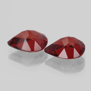 Pedras preciosas de granada almandina vermelho natural de  ct, formato de pêra, VVS-VS