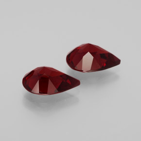 Pedras preciosas de Granada Almandina Vermelho escuro natural de  ct, Formato de pêra, VVS