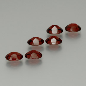 Pedras preciosas de Granada Almandina Vermelho escuro natural de  ct, Corte Oval, VS