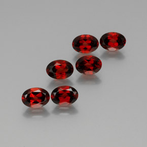 Pedras preciosas de Granada Almandina Vermelho escuro natural de 5.88 ct, Corte Oval, VS