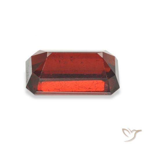 Granada Almandina Vermelho Sangue Profundo Natural 4.20ct, Corte Octógono / Esmeralda, VS