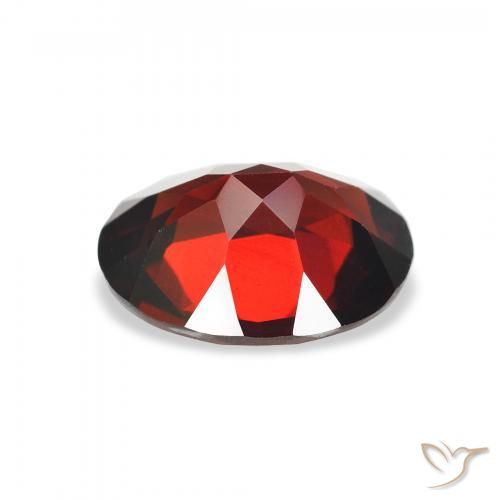 Granada Almandina Vermelho escuro Natural 2.83ct, oval, VVS-VS