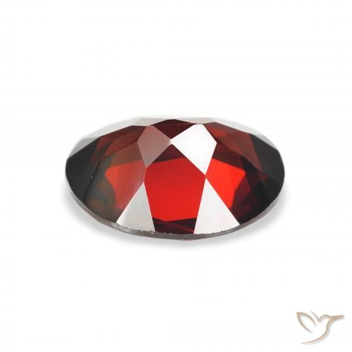 Granada Almandina Vermelho escuro Natural 2.87ct, oval, VVS-VS