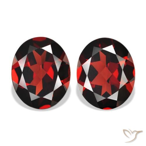 7.82ctw Natural Vermelho escuro Granada Almandina, oval, VVS-VS