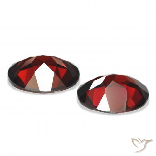 Pedras preciosas de Granada Almandina Vermelho escuro natural de 7.56 ct, oval, VVS-VS