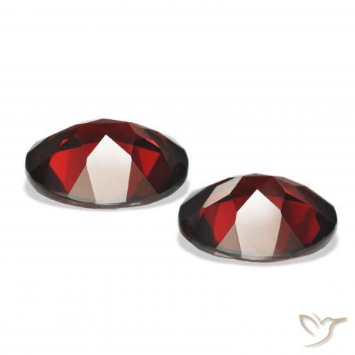 Pedras preciosas de Granada Almandina Vermelho escuro natural de 7.73 ct, oval, VS
