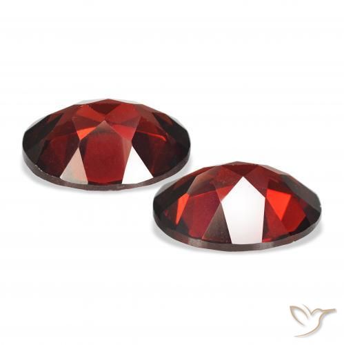 Pedras preciosas de Granada Almandina Vermelho Sangue Profundo natural de 4.28 ct, oval, VS