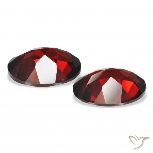 Pedras preciosas de Granada Almandina Vermelho Sangue Profundo natural de 4.01 ct, oval, VS