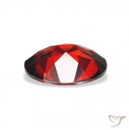 Granada Almandina Vermelho escuro Natural 1.94ct, oval, VVS-VS