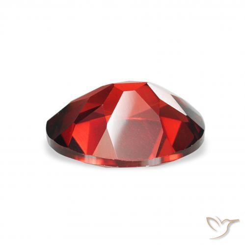 Granada Almandina Vermelho escuro Natural 2.30ct, oval, VVS-VS