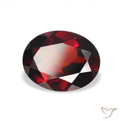 Granada Almandina Vermelho escuro Natural 2.03ct, oval, VVS-VS