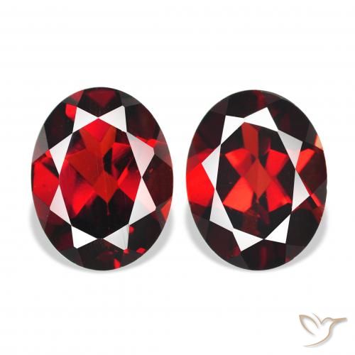 4.48ctw Natural Deep Red Almandine Garnet, Oval, VVS-VS