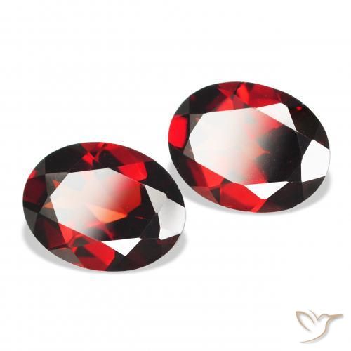 Pedras preciosas de Granada Almandina Vermelho Sangue Profundo natural de 3.94 ct, oval, VVS-VS