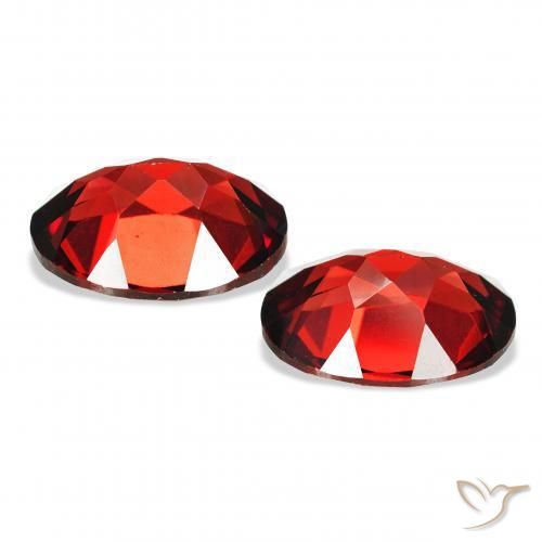 Pedras preciosas de Granada Almandina Vermelho escuro natural de 4.33 ct, oval, VS