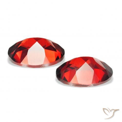 Pedras preciosas de Granada Almandina Vermelho escuro natural de 4.58 ct, oval, VS