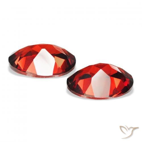 Pedras preciosas de Granada Almandina Vermelho escuro natural de 3.99 ct, oval, VVS-VS
