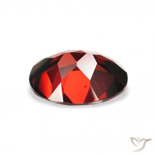 Granada Almandina Vermelho escuro Natural 2.18ct, oval, VVS-VS